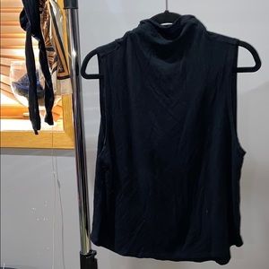Black babaton mock neck